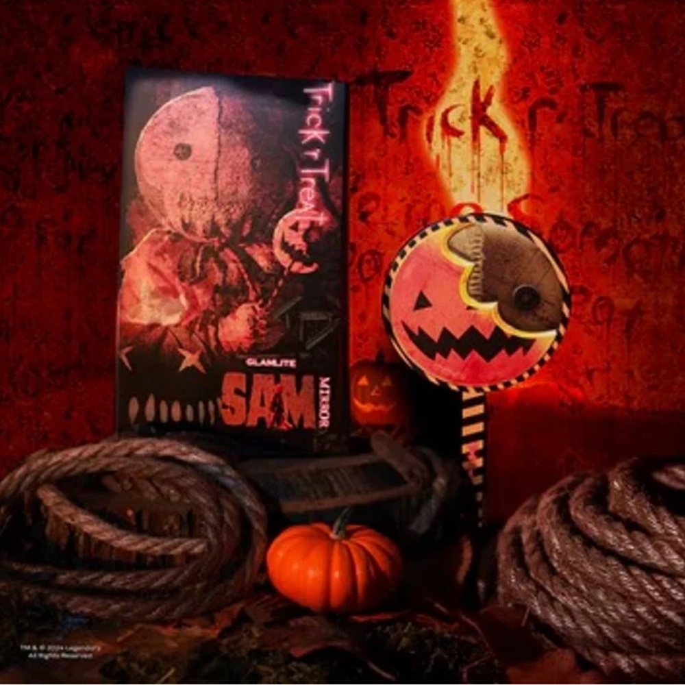 Sam Trick 'r Treat Makeup Mirror NEW in box